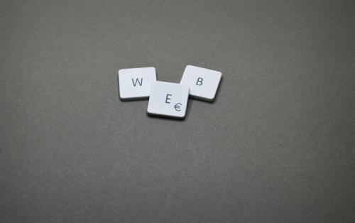 微信投票平台和刷票群哪个更好？